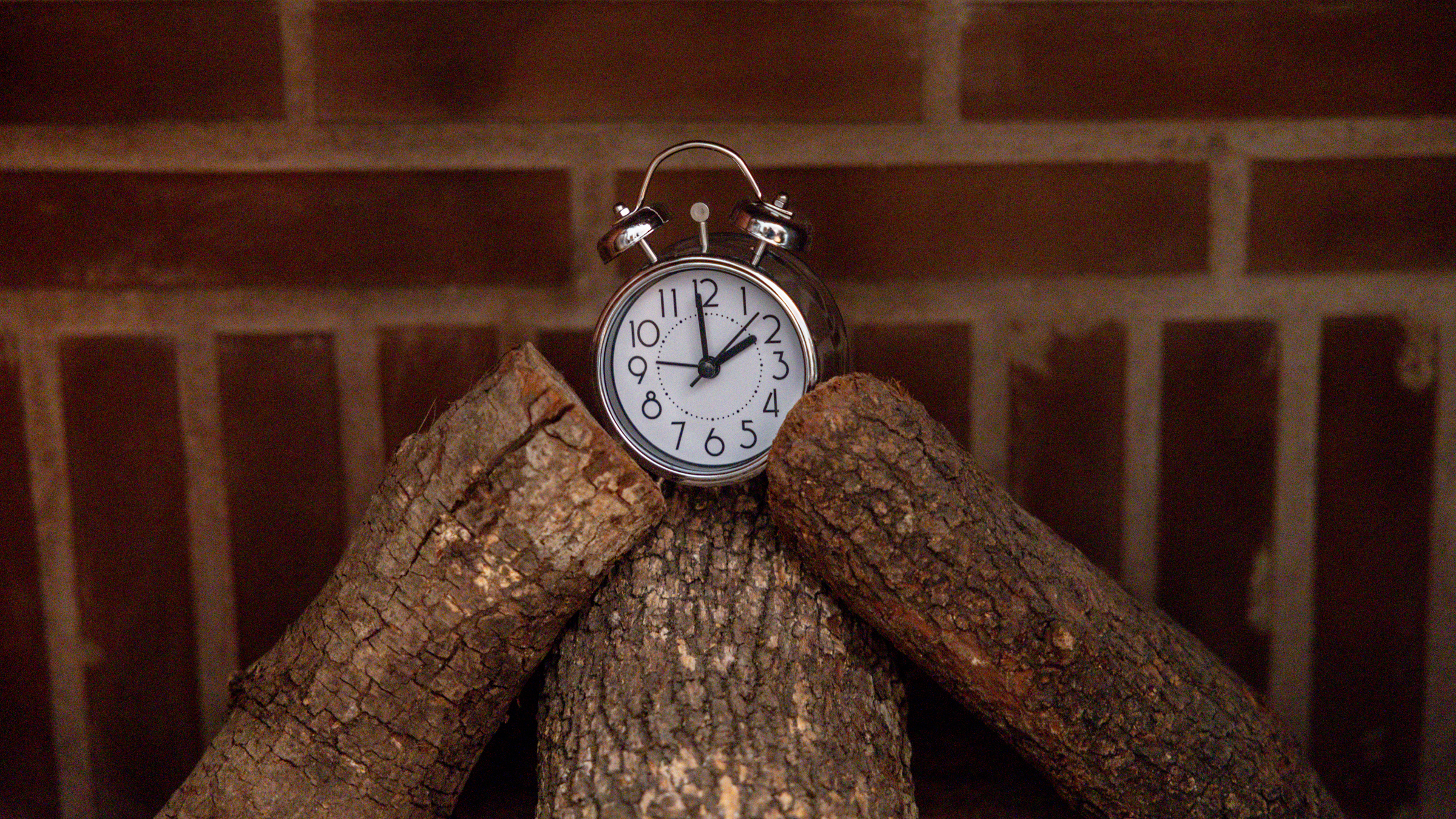 The time changes this weekend: Why we still have to 'fall back' — Minnetonka Community news